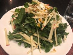 羽衣甘蓝沙拉-WOLFGANG PUCK KITCHEN & BAR(迪士尼小镇店)