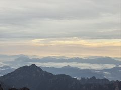 -黄山光明顶山庄