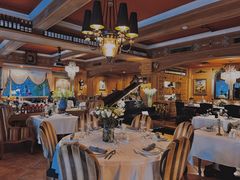 大堂-火车头法国西餐厅