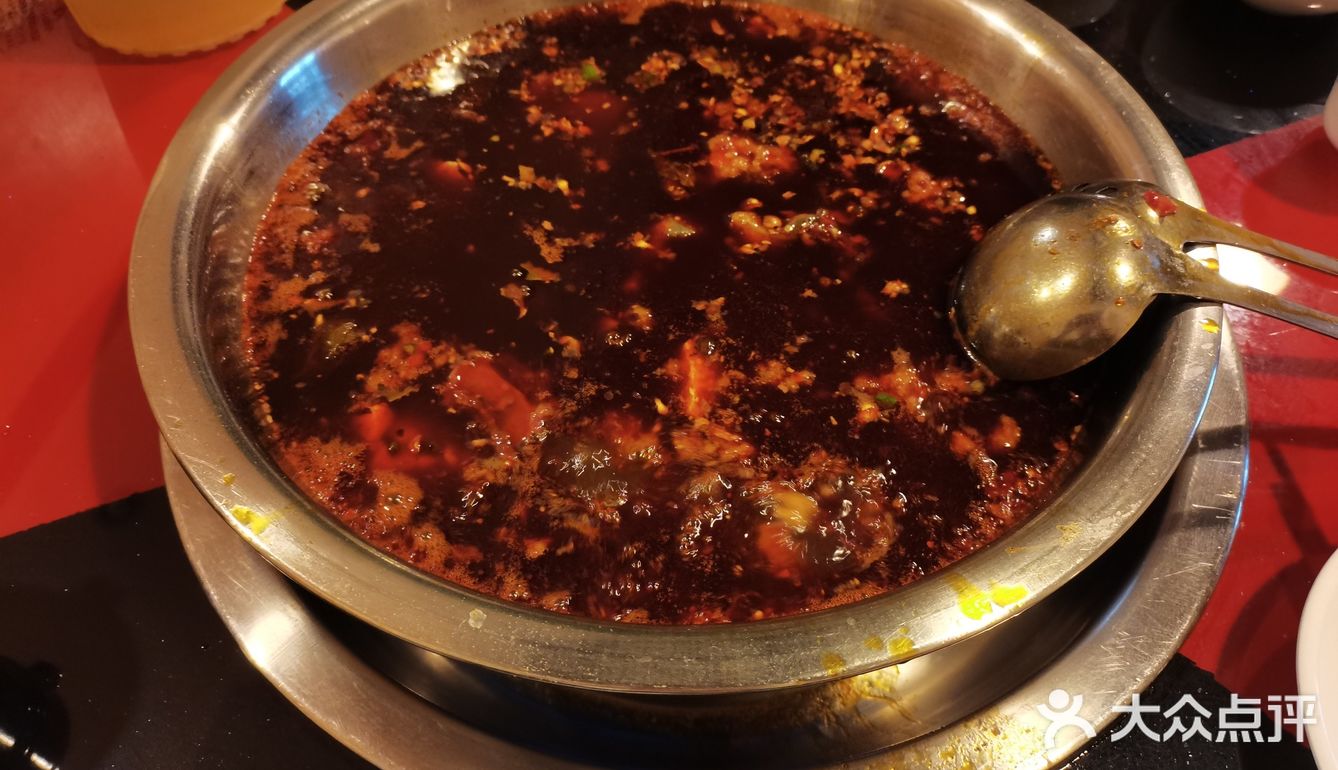 5点30开始营业，可以提前去坐位置