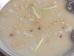-老来福·非遗酸汤兔(凯旋路店)