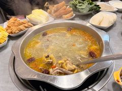 -光头药膳鸡(莱茵小镇店)