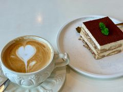 -木马MUA咖啡·蛋糕·甜品(泛悦城市广场店)