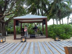 -三亚艾迪逊酒店·海滩烧烤 BARBACOA·现场乐队·浪漫晚餐·烧烤海鲜