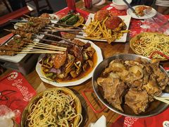 -李双猪·小龙虾·烧烤·羊肉煲(乐山店)