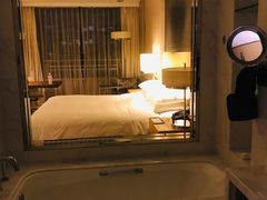 -上海漕河泾万丽酒店