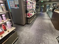 -星巴克臻选(上海今潮8弄店)