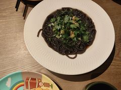 -耶里夏丽·新疆菜·28年喀什老馆(田林东路店)
