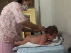 -爱的果实月嫂育婴师(世纪东方店)