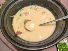-香山湖家家宴(中山陵店)