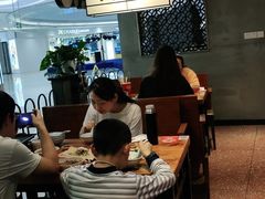 大堂-怪噜范·老贵阳街头名小吃(数博万达店)