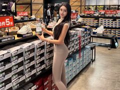 -百年港湾奥特莱斯(香炉礁店)