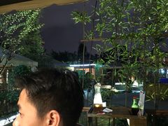 -二荆条·蜀鲜汇城市森林火锅