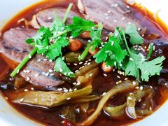 牛腱子泡椒酸辣粉-村外有星光小食铺(长嘉汇店)