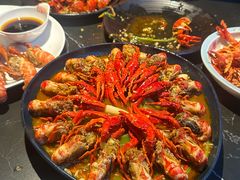 -红盔侠小龙虾(海宁银泰店)