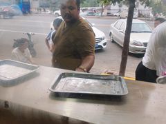 -新疆和田烧烤王(凤凰路店)