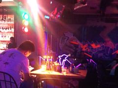 -UP嘻哈酒吧(粉巢店)