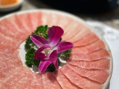 雪花猪颈肉-禄婶鸡煲·打边炉