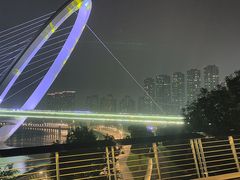 -南京眼步行桥