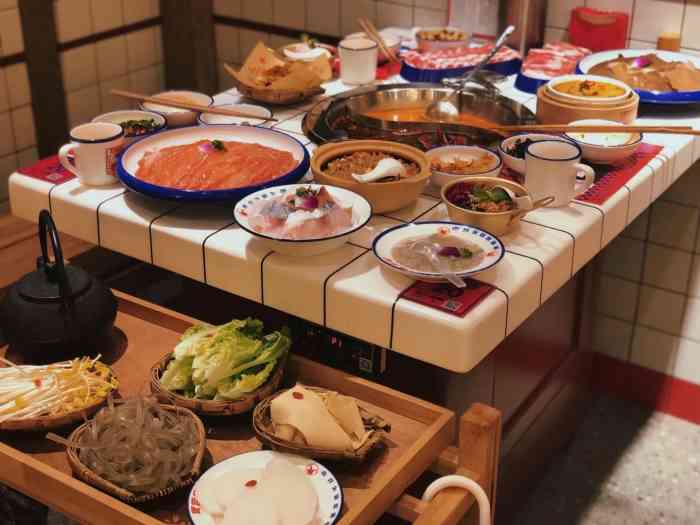 长沙探店陈赫老板的火锅开新店啦贤合庄卤味火锅雨花亭店雨花区韶山