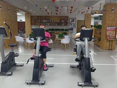 -一公里健身(龙湖紫都城店)