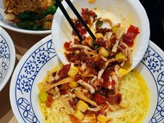 -李与白包子铺(桐梓林店)