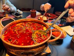 招牌文煮海鲜毛血旺-纯阳•六两酒馆