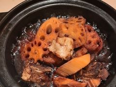 -阿瓦山寨·湘菜现炒·剁椒鱼头王(咸阳总店)