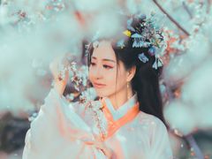 -九月鹰飞汉服摄影工作室