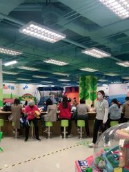 -莫莉幻想儿童乐园(武汉保利广场店)