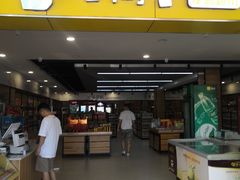 -鹰潭服务区-停车场