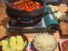 -黔二妞地摊火锅(龙华清湖店)