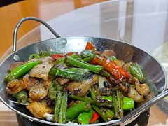 -芦茨金富饭庄·25年老字号·专做稻草鸡