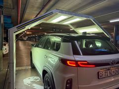 -奥利弗·雷金纳德·坦博国际机场