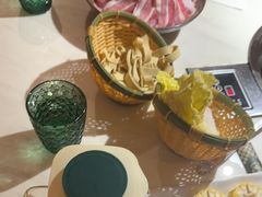 -喃喃椰·糟粕醋椰子鸡火锅(七堡花园店)