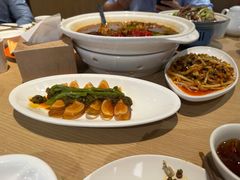 -渝信川菜 · 川味家常菜(财富购物中心店)