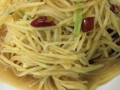酸辣土豆丝-胜泽眼镜烧烤(云霄路直营店)