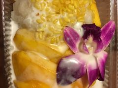 -芒果糯米饭摊子