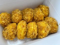 蟹黄肉松小贝-鲍师傅糕点(台东步行街店)