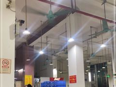 大堂-标记美食新鲜猪杂(兴南大道店)