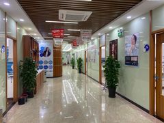 -茂菊口腔连锁(浦东南路店)