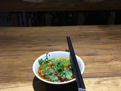 -万记麻辣烫国展总店