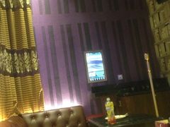 -皇马纯KTV·量贩·聚会(民治店)