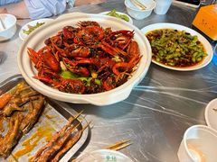 -肥小宝·金牌油焖大虾(襄阳龙虾地标店)