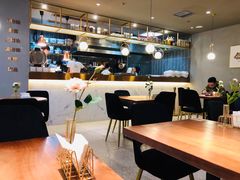 -POKEE VIA&Brunch·维娅(重庆来福士店)