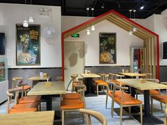 -极有家小鱼小鸡石锅煲(佳兆业店)