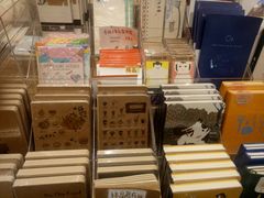 -猫的天空之城概念书店(印象城购物中心店)