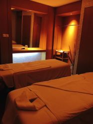 -上海外滩浦华大酒店·涟水疗SPA健身中心