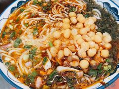 豌豆杂酱米粉-袁妈红豆汤(重庆总店)