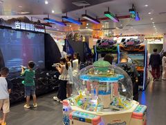 -反斗乐园π·电玩·高空拓展·蹦床(龙华天虹店)